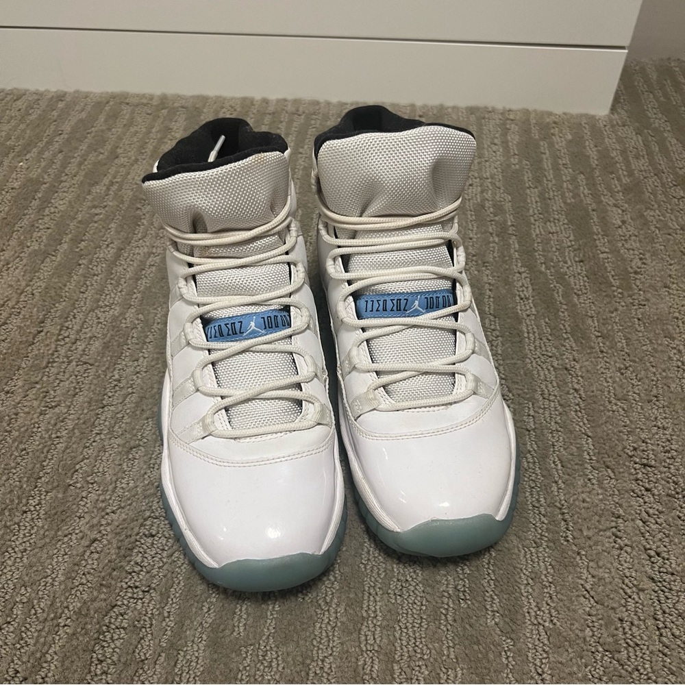 Jordan Retro 11s
